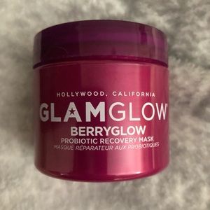 Glam Glow BerryGlow Probiotic Recovery Mask